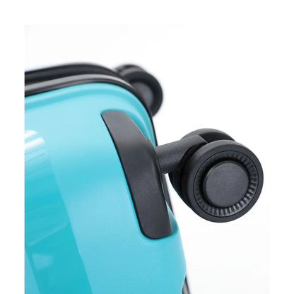 4 x multidirectional spinning wheels