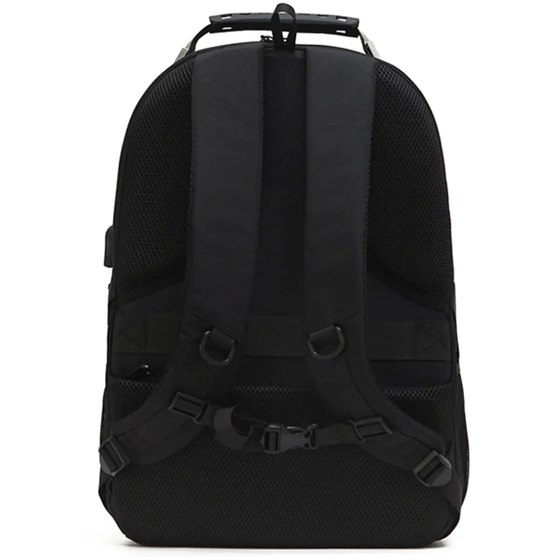 Padded shoulder straps and padded back panel