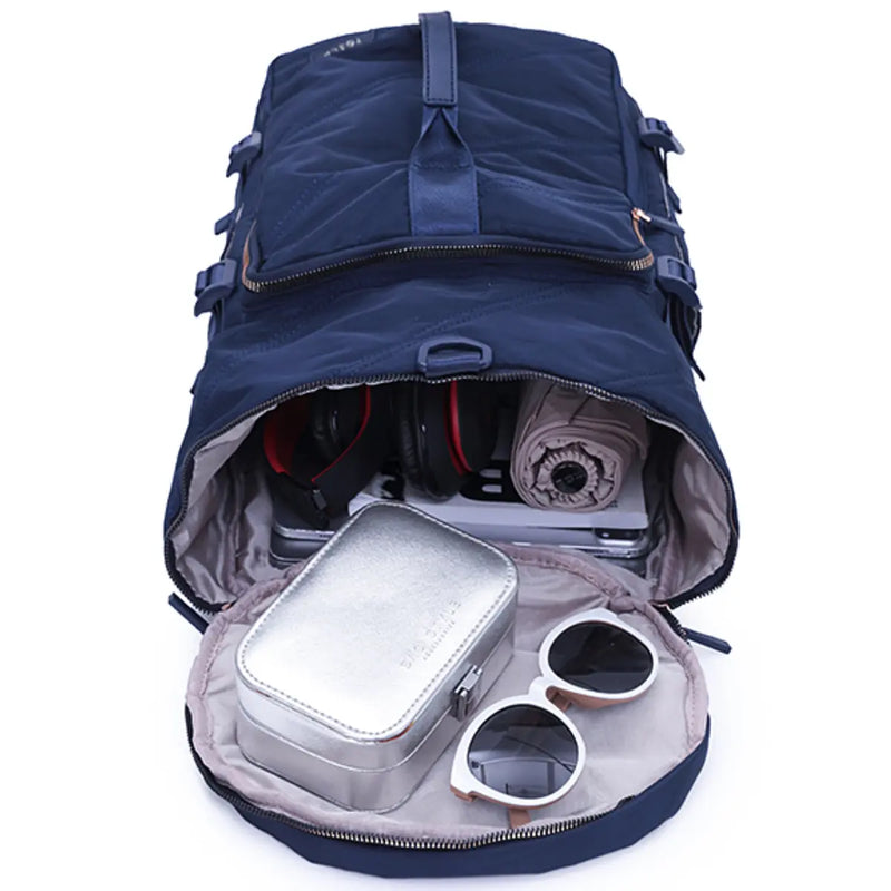 Side pockets for smaller items