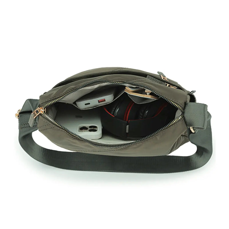 Internal slip pockets