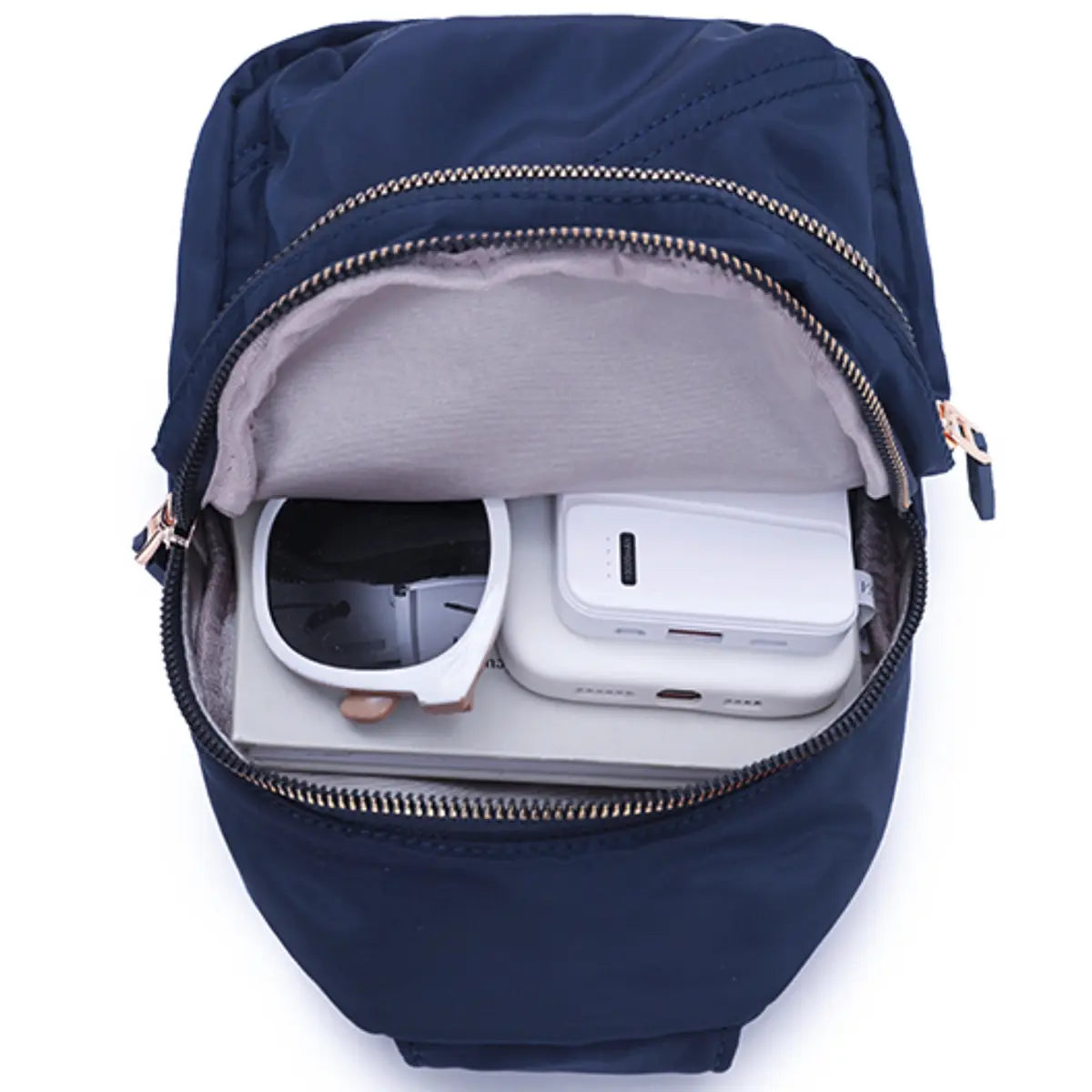 Two zippered compartments