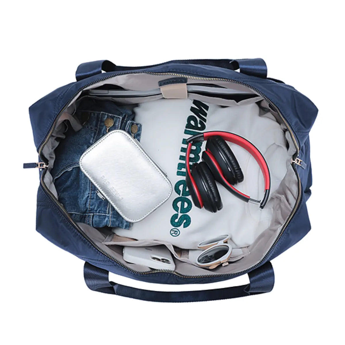 Internal pockets for easy organisation