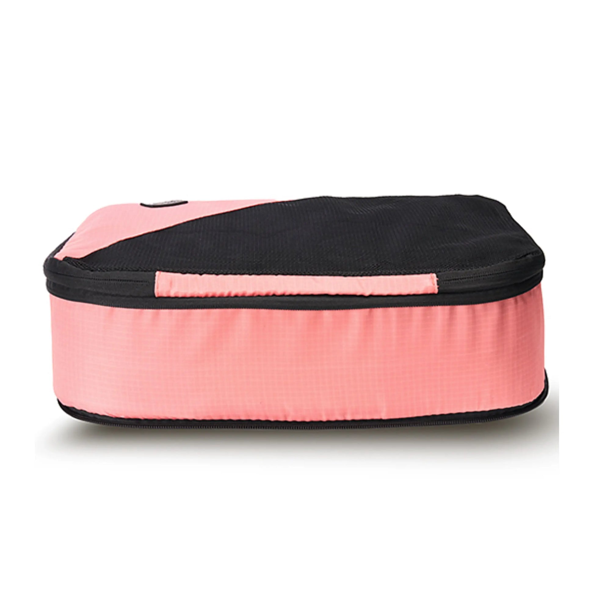 Ideal for organising luggage and garment protection