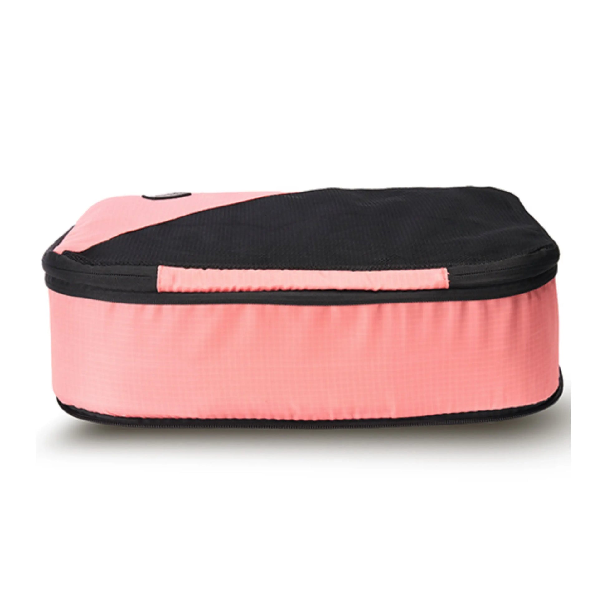 Ideal for organising luggage and garment protection