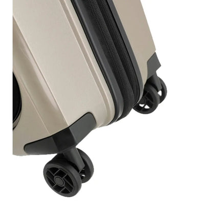 4 x spinner wheels for easy maneuverability