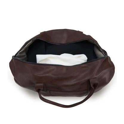 Large main compartment