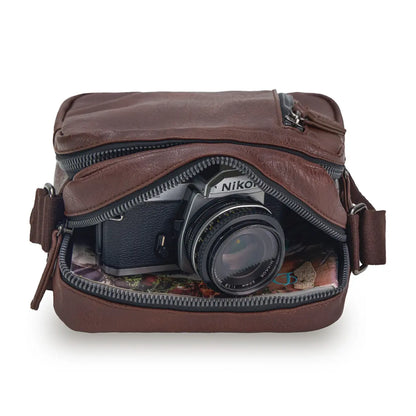 Two main zippered compartments