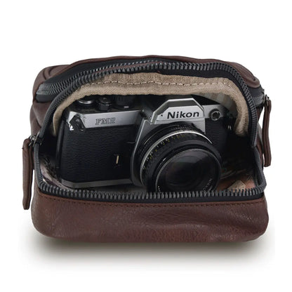 Two main zippered compartments