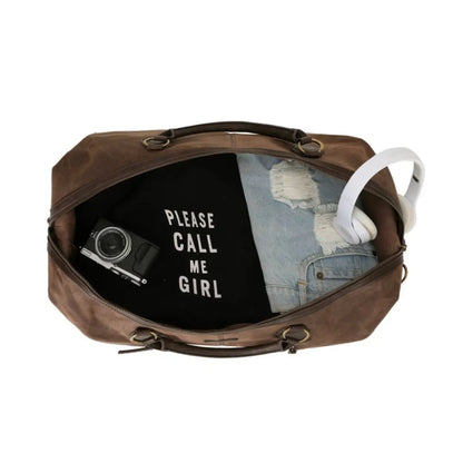  large compartment and two front pockets for easy access