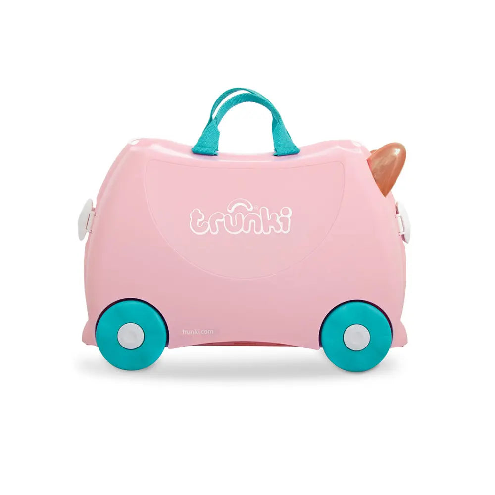 Carry handles and Horn Grips - Easy to grab for a departure gate dash. Take control, grab the horns to steer your Trunki