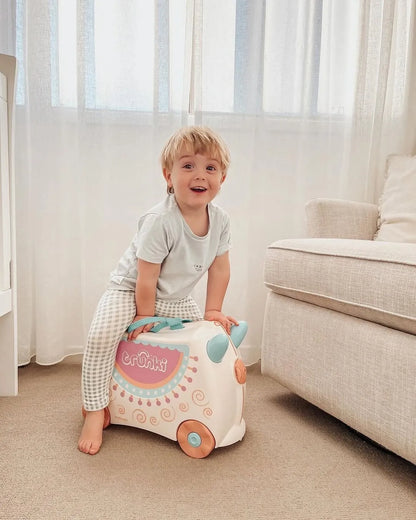 Trunki Lola the Llama - Ride on Suitcase / Carry-on Bag