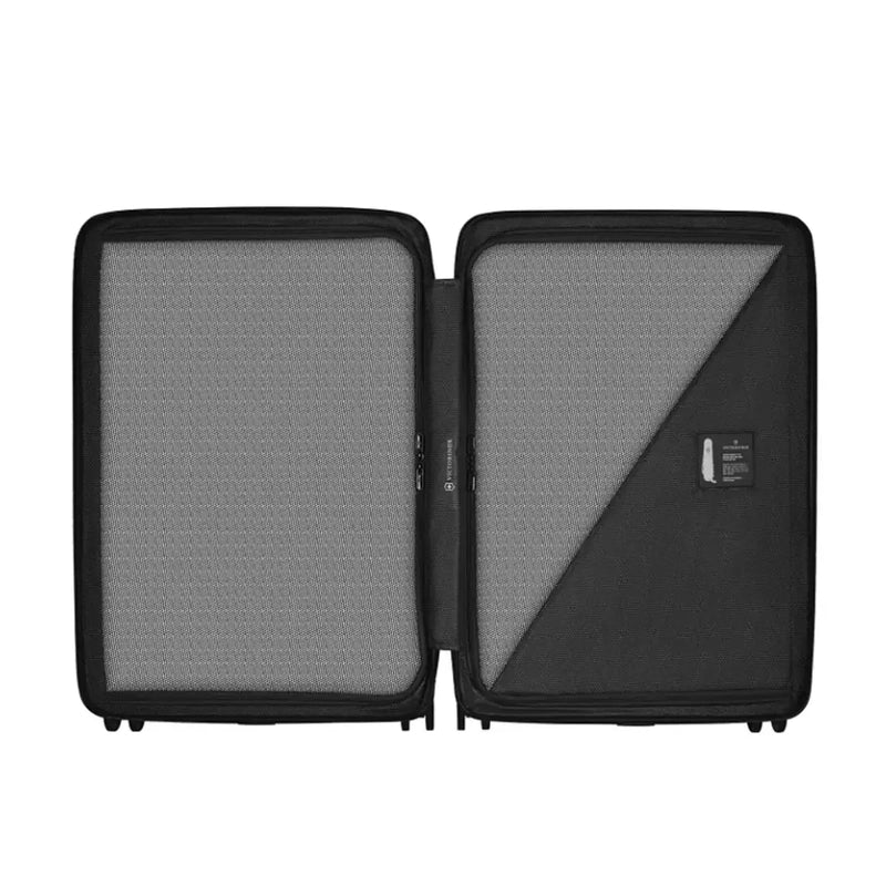 Butterfly opening system with two divider walls that open to the outside for quick and easy packing.