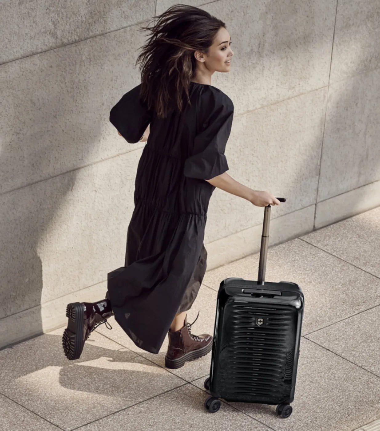 Victorinox Airox Frequent Flyer 55 cm Hardside Carry-On Suitcase - Black