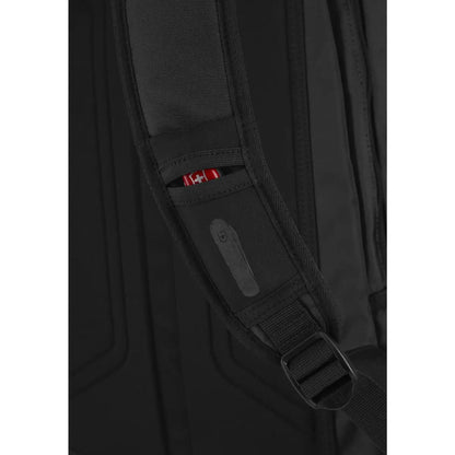 Pocket on shoulder strap to keep your Swiss Army Knife at hand