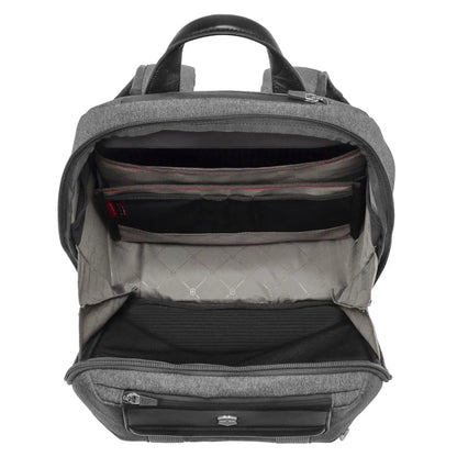 Large main opening for easy packing