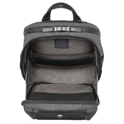 Large main compartment