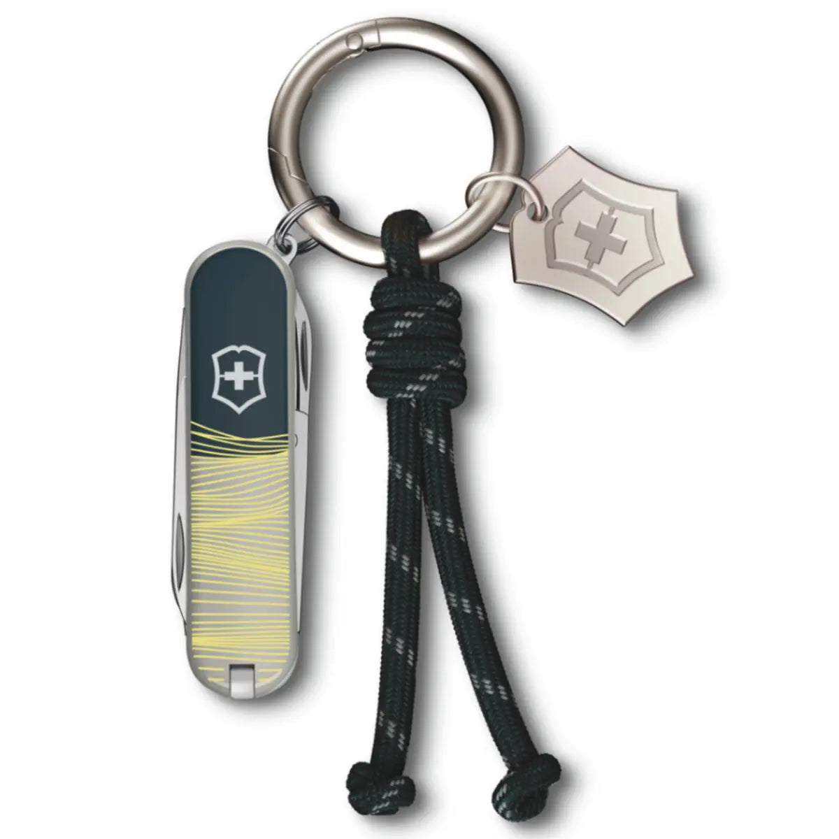 7 handy tools including scissors and a nail file