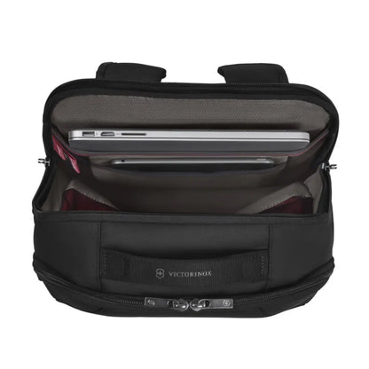 Separate zipped, padded laptop compartment for a 15.6” device