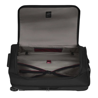 Adaptive interior allows customisable capacity for bottom and main compartments