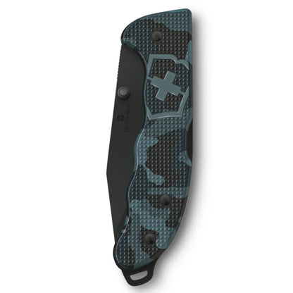 The perfect folding knife for everyday adventures