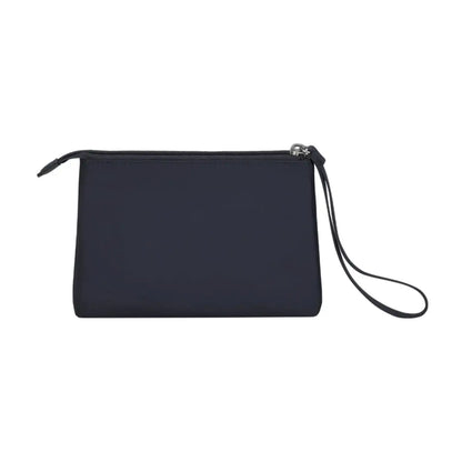 Removable go-to pouch doubles as a wristlet clutch