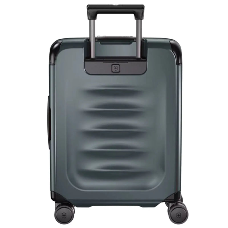 Dual-caster wheels feature soft tread offering ideal traction 