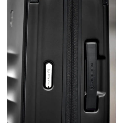 Option for personalization; choose from initial engraving or customize with a personal message