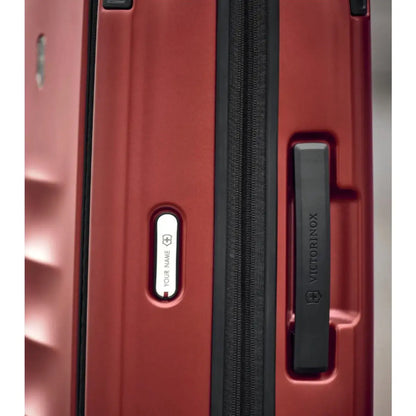 Option for personalization; choose from initial engraving or customize with a personal message