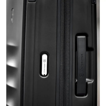 Option for personalisation; choose from initial engraving or customise with a personal message