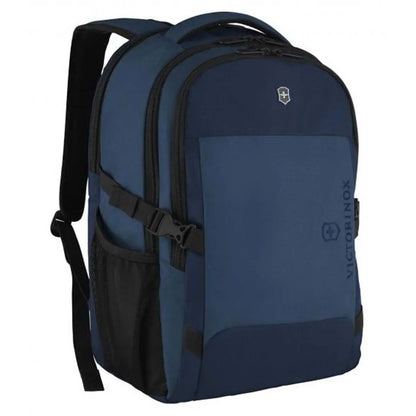 Side compression straps stabilise the bag when it is heavy