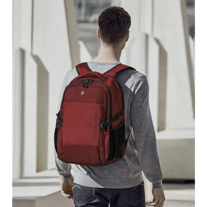 Embellished with the Victorinox cross and shield as a mark of quality