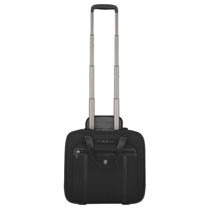 Duo-pull 5-stage telescopic handle for easy maneuverability