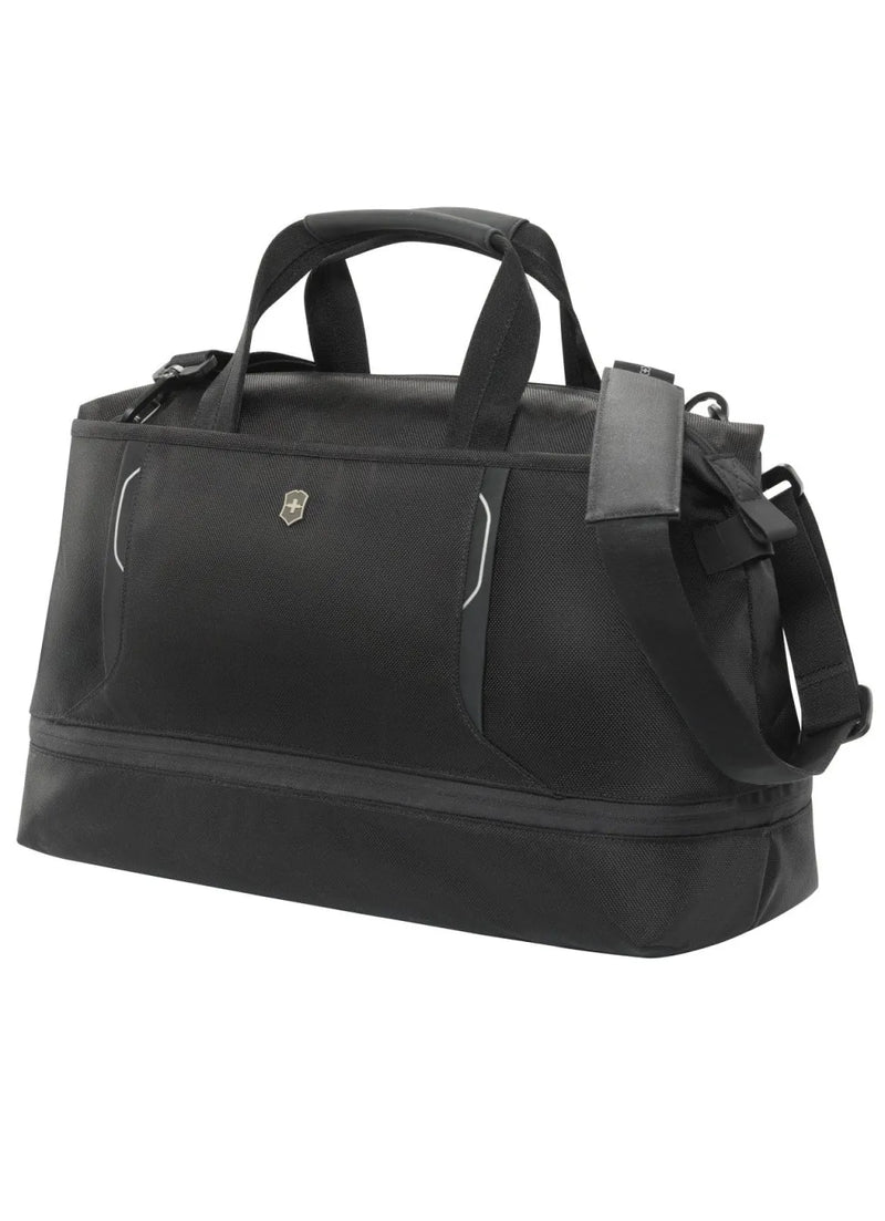 5" (13 cm) drop-down zippered expansion for extra capacity