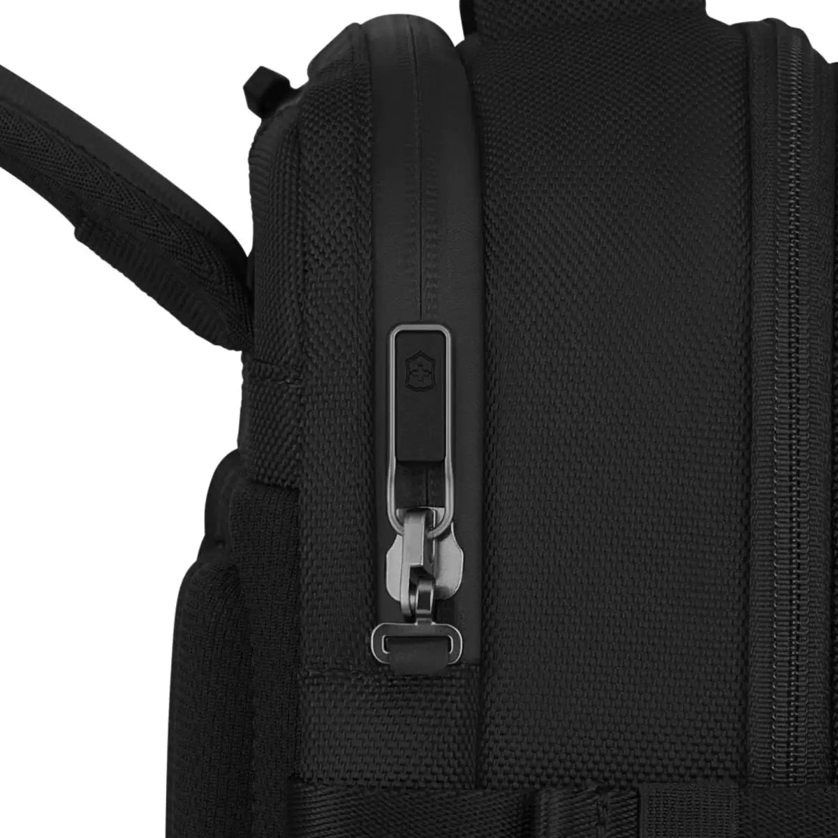 Victorinox Werks Traveler 7.0 Deluxe 15.6’’ Laptop Backpack - Black