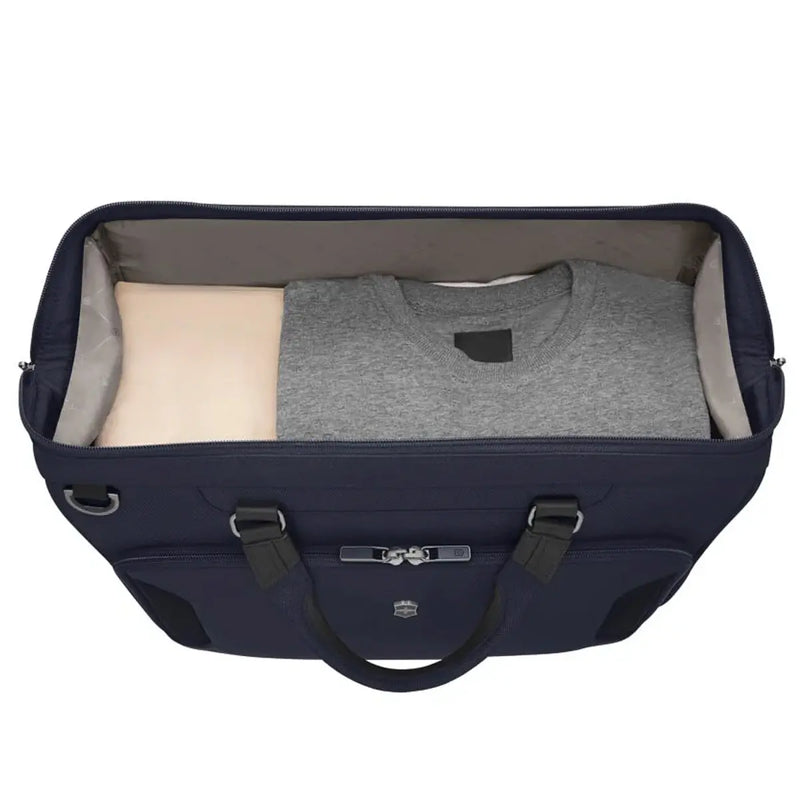 Victorinox Werks Traveler 7.0 Weekender Bag - Navy Blue