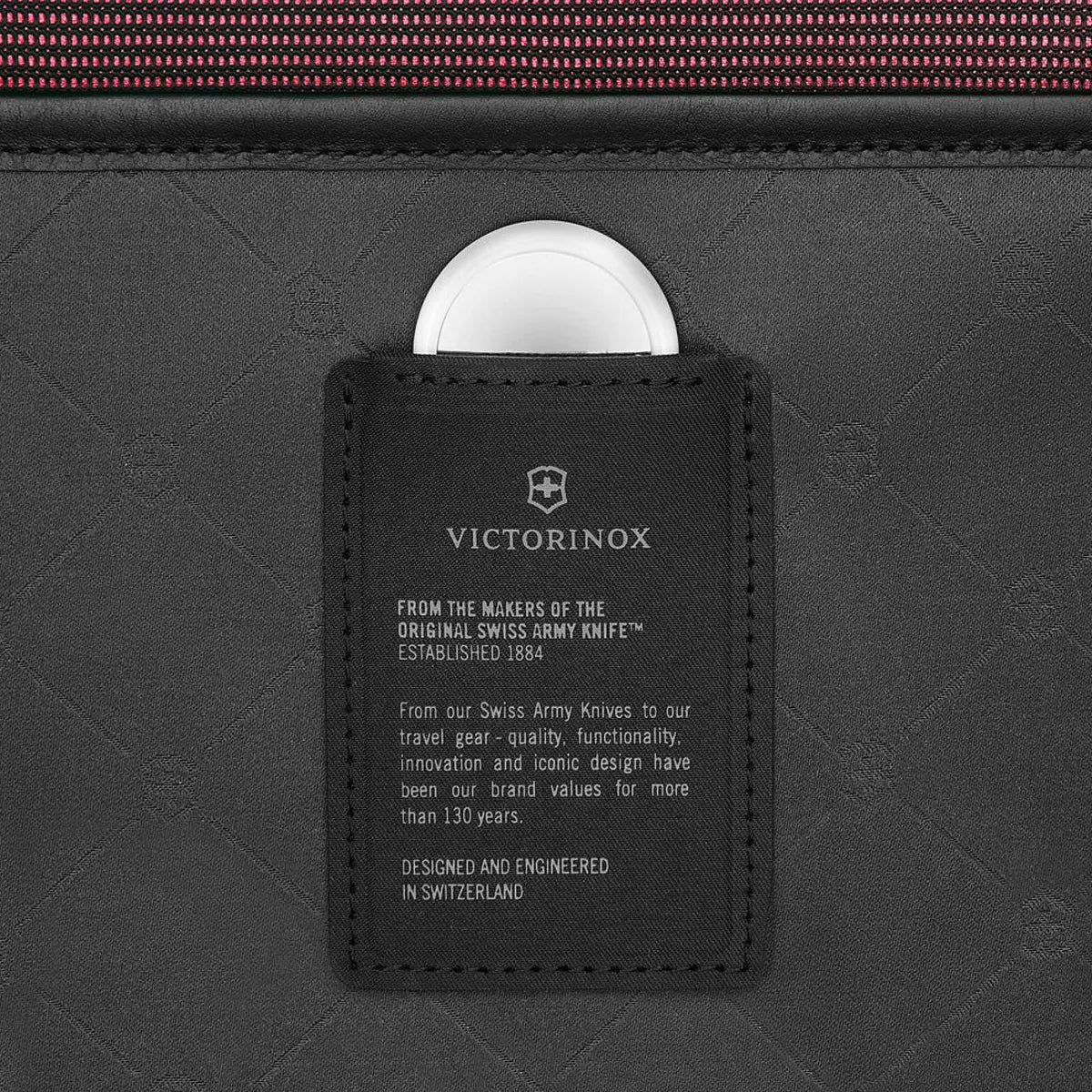 Victorinox Werks Traveller 7.0 - 75 cm Expandable Softside Large Suitcase - Black