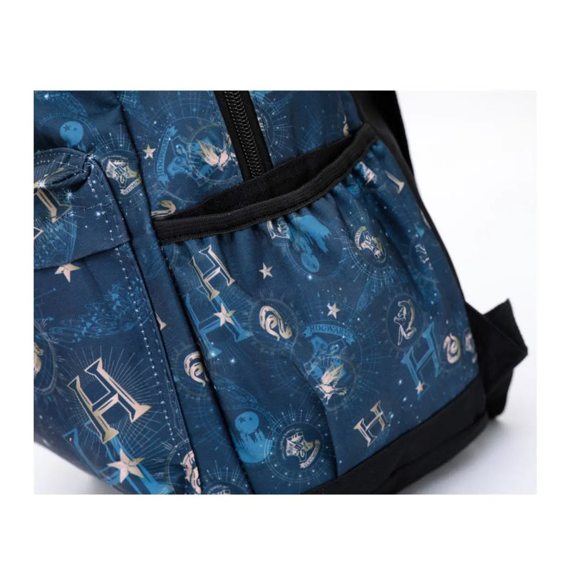 Side pockets for water bottle or small items