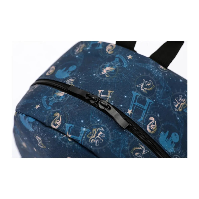 Large main compartment