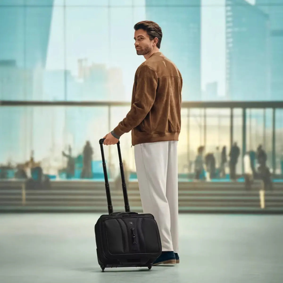 Wenger Legacy Black Series Wheeled 15.6’’ Laptop Case - Black