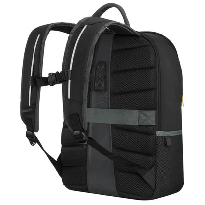 Adjustable, padded shoulder straps for maximum comfort