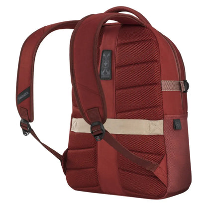 Adjustable, padded shoulder straps for maximum comfort