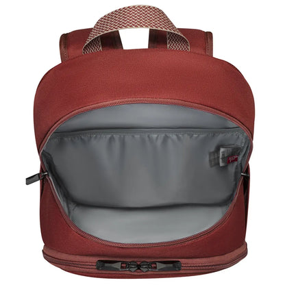 Spacious main compartment