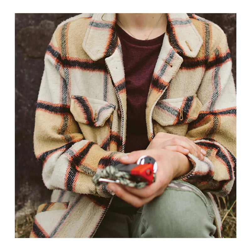 Provides maximum grip and spark leverage in cold weather or with gloves on