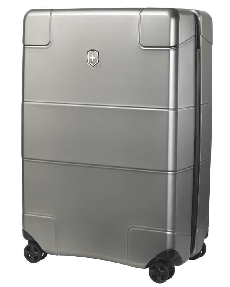 spinner luggage with recessed wheels