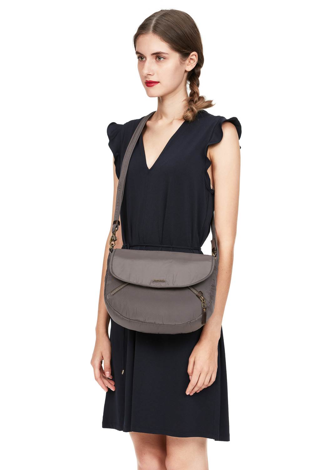 Pacsafe best sale stylesafe crossbody