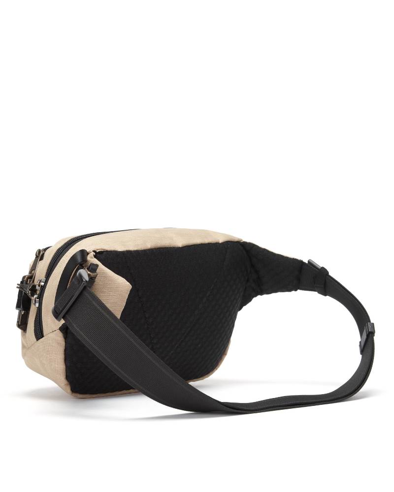 waist bag pacsafe